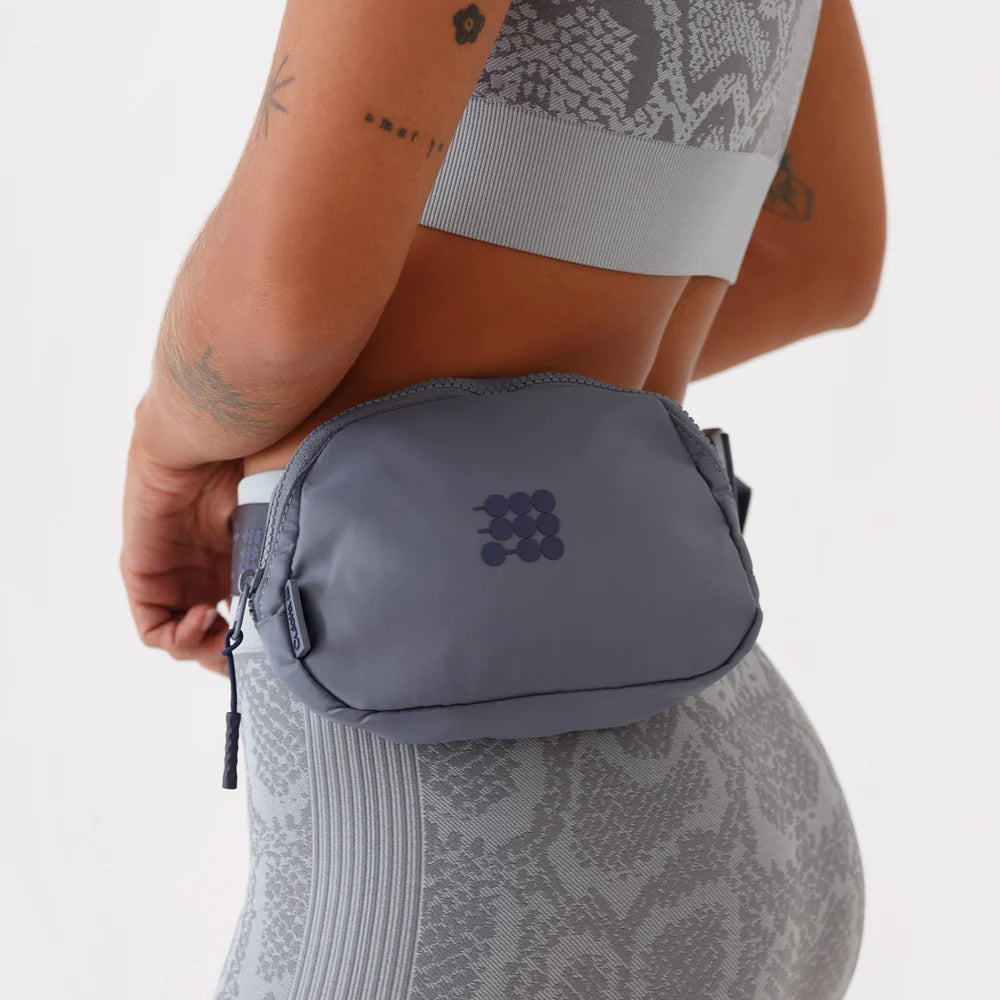 Bolso Cubitt Belt Bag #color_smoke blue